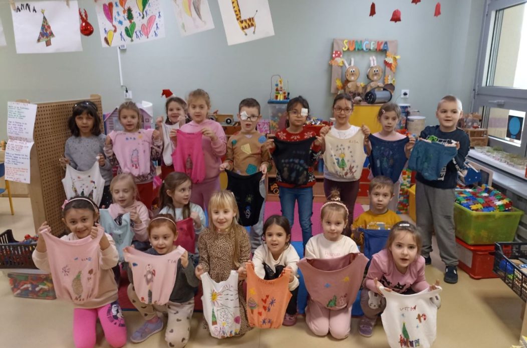 EKO EDUKACIJA Djeca iz vrtića ‘Zvončić’ obilježila Dan bez plastičnih vrećica (4) EKO EDUKACIJA Djeca iz vrtića ‘Zvončić’ obilježila Dan bez plastičnih vrećica (4)