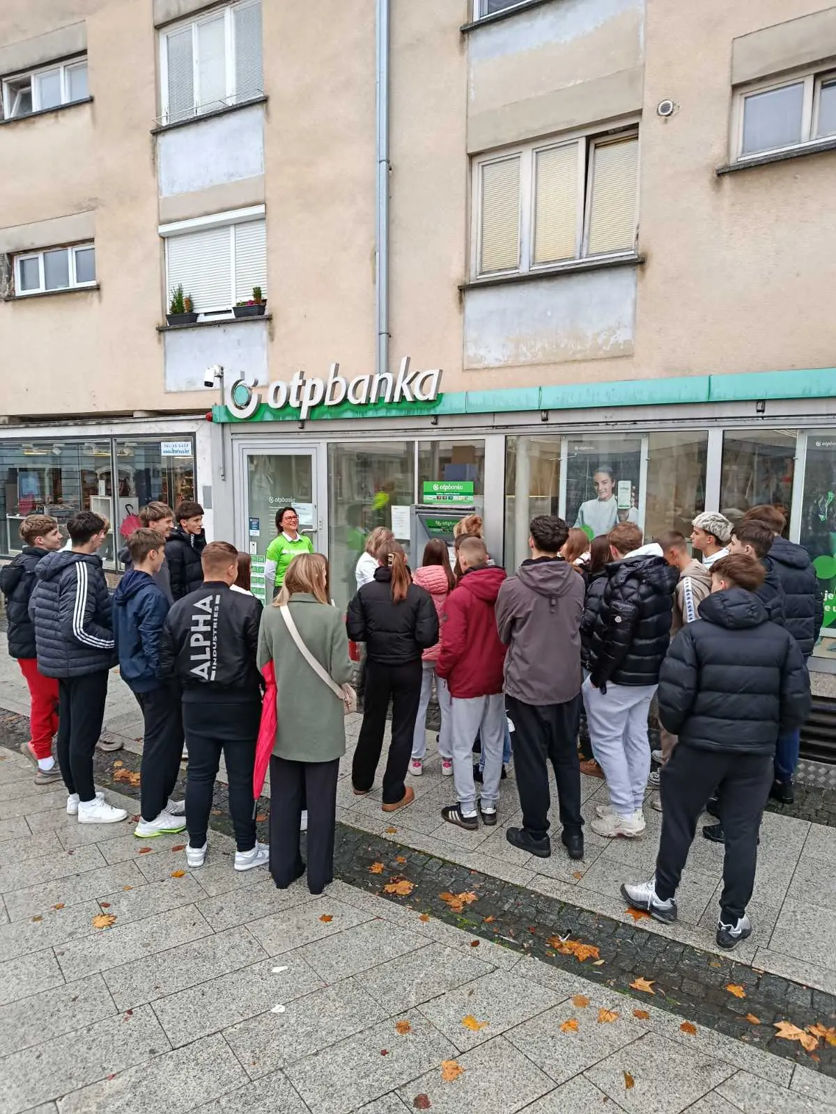 ETŠ posjet banki (3) ETŠ posjet banki (3)