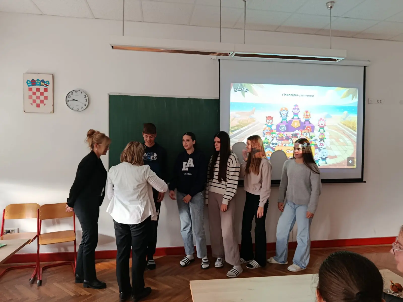 ETŠ posjet banki (4) ETŠ posjet banki (4)