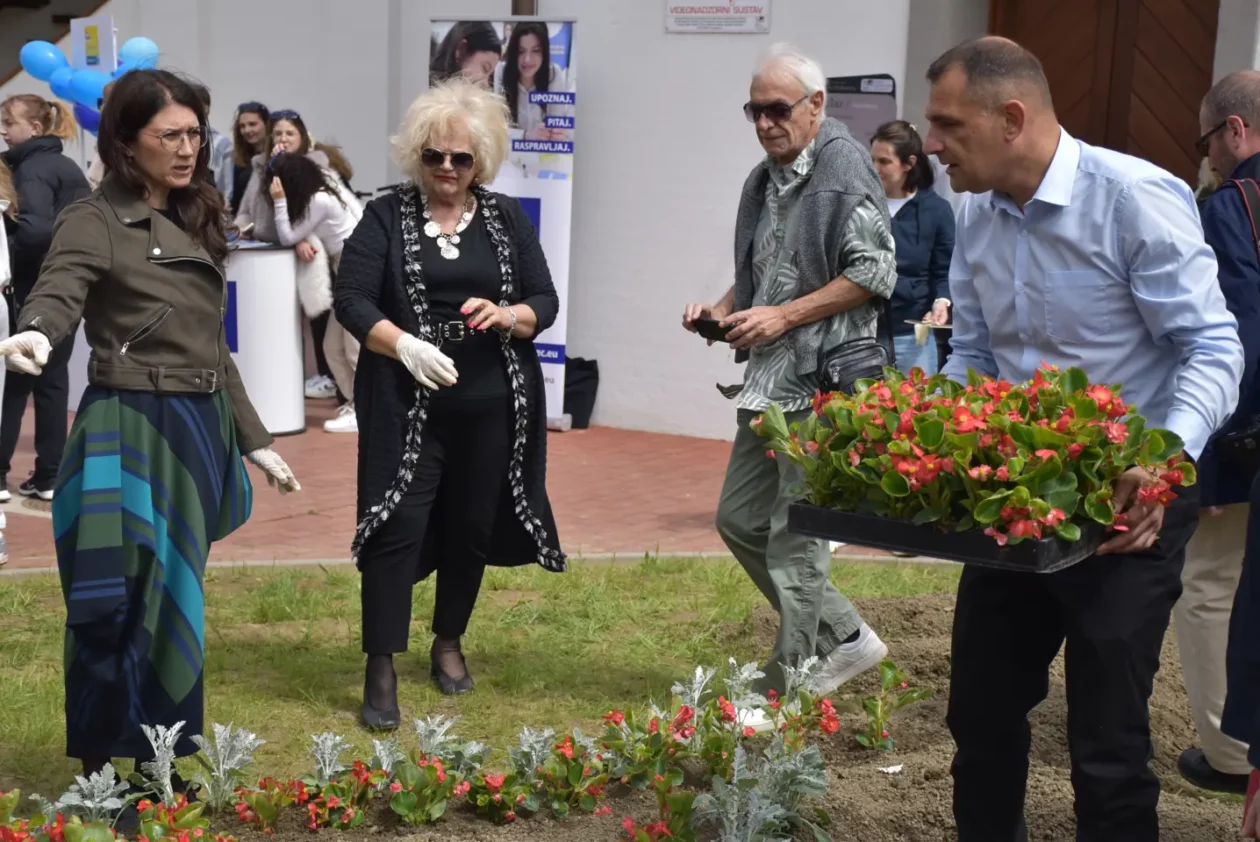 EU dan, sadnja, Pozoj (21) EU dan, sadnja, Pozoj (21)