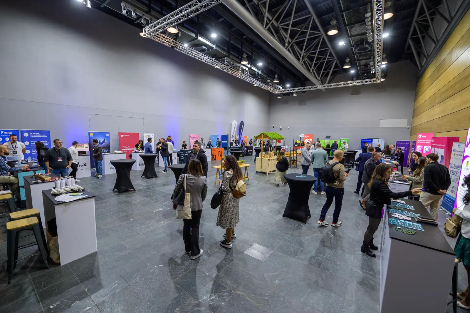 Ecommerce-035-min Ecommerce-035-min