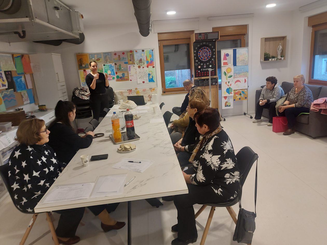Edukacija o zdravom načinu života u sklopu programa INFO TOČKA 65+ (2)
