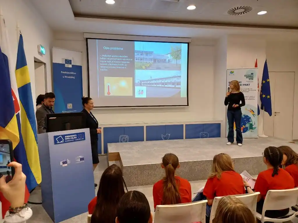 EkoVizija-Kuca Europe (4) EkoVizija-Kuca Europe (4)