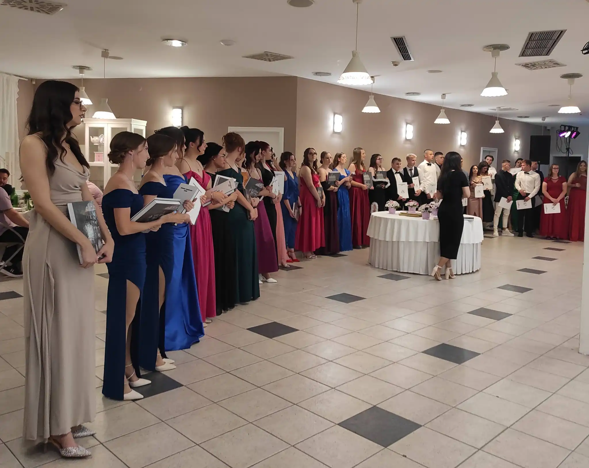 Ekonomska i trgovačka škola Čakovec maturalna večer 2024 (15)