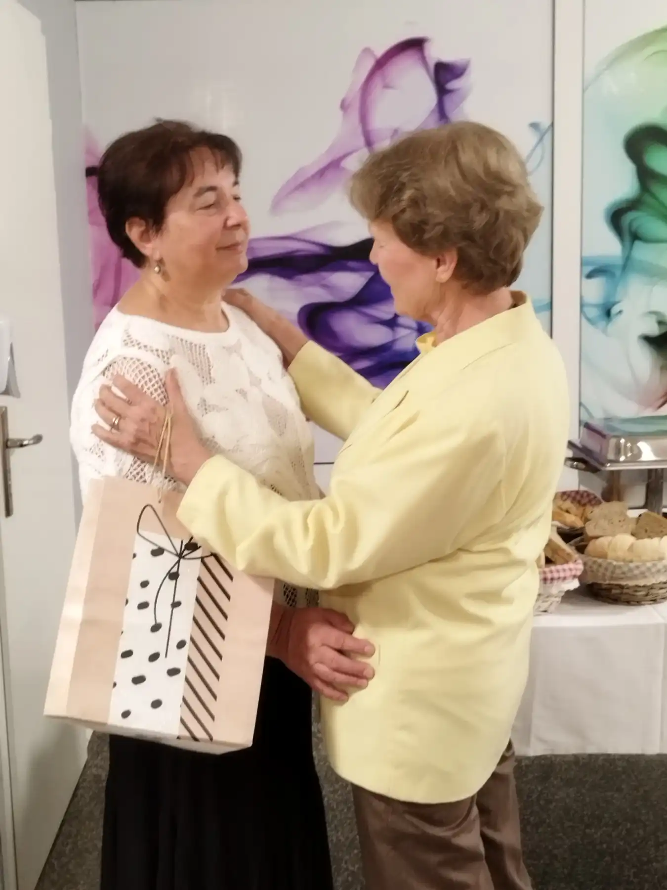 Ekonomska i trgovačka škola čakovec – Dušanka Novak, Ljerka Bogdan i Emilija Igrec (9) Ekonomska i trgovačka škola čakovec – Dušanka Novak, Ljerka Bogdan i Emilija Igrec (9)