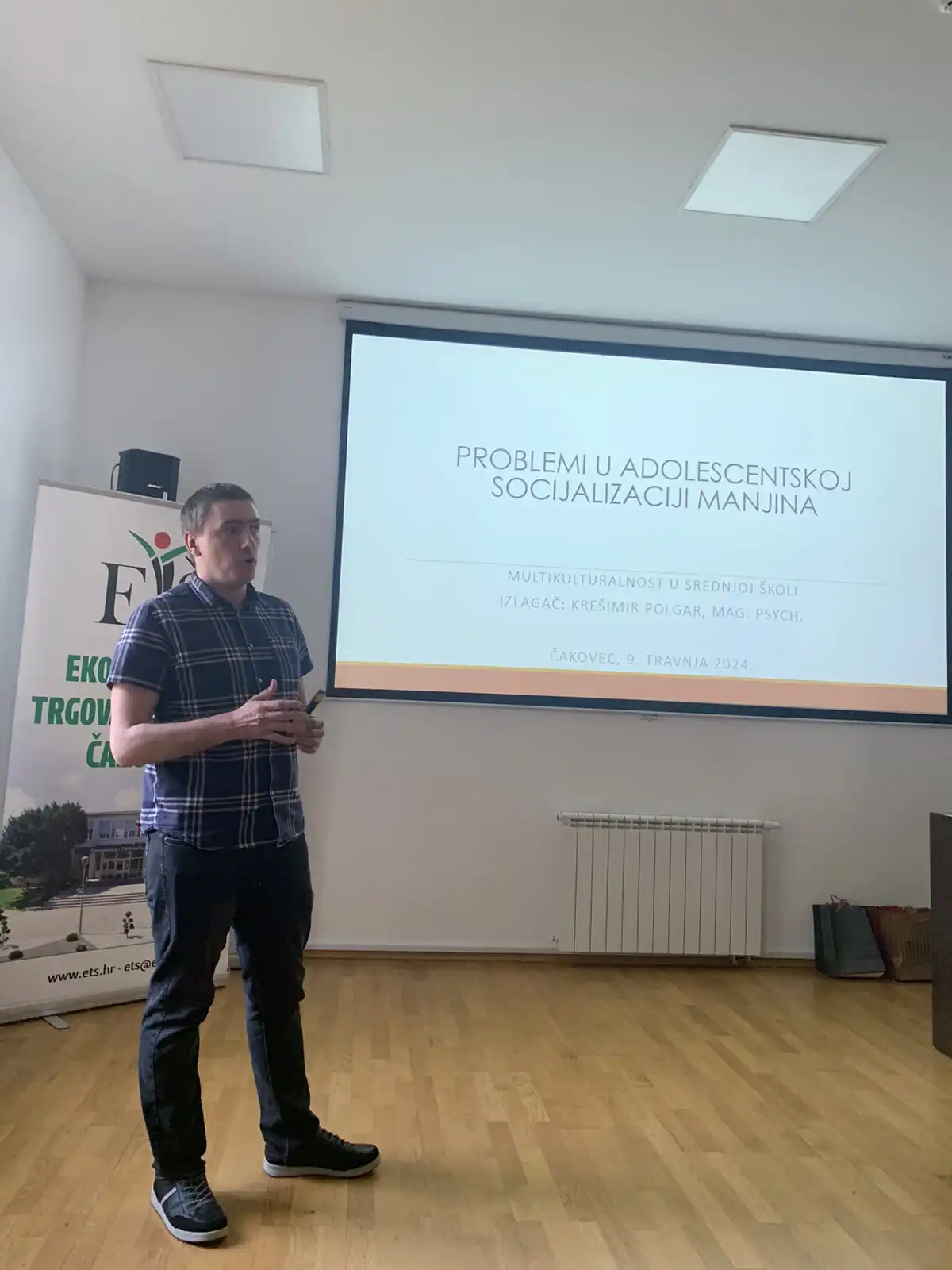 Ekonomska i trgovačka škola čakovec – održan stručni skup ‘multikulturalnost u školama’ (8) Ekonomska i trgovačka škola čakovec – održan stručni skup ‘multikulturalnost u školama’ (8)