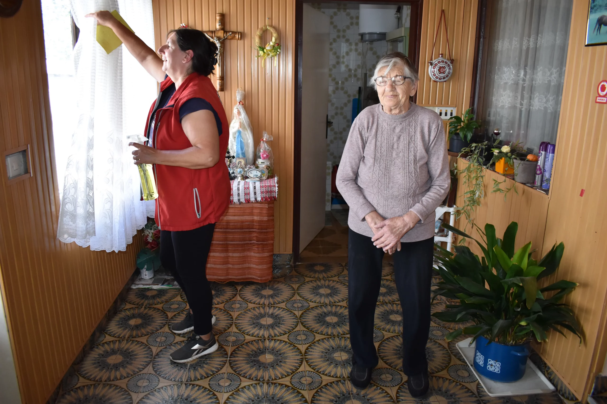 Elizabeta i Marina Strahoninec – doma za starije (2)