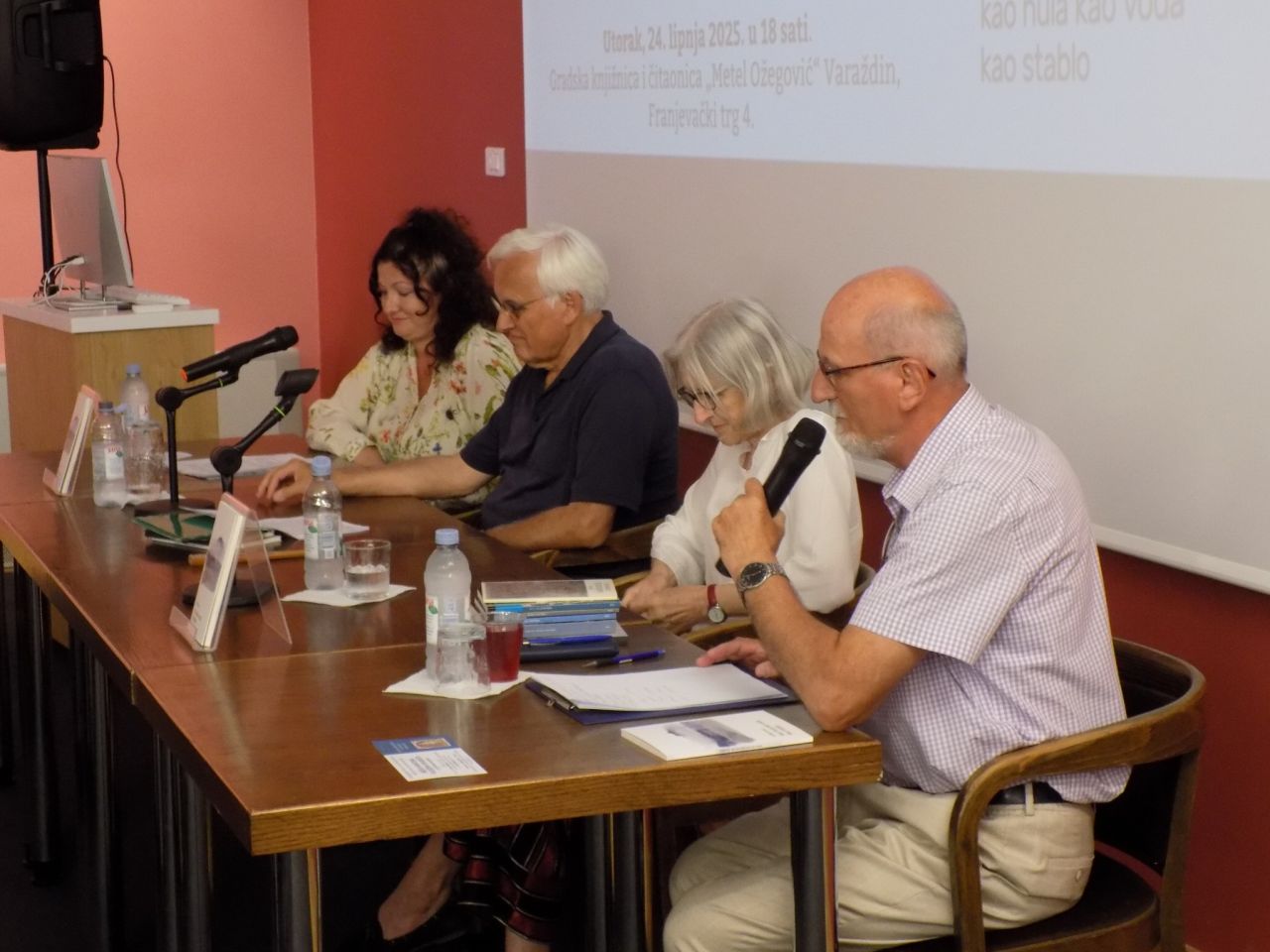 Emilija Kovač (3) Emilija Kovač (3)