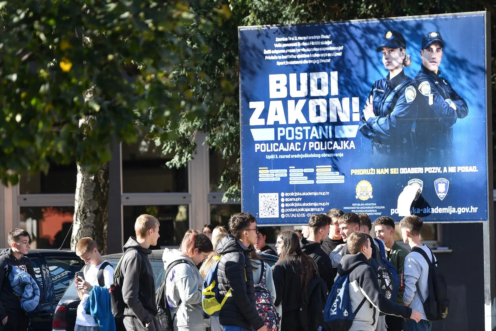 Evakuacija srednjih škola zbog prijetećih poruka bombom 2024 (2)