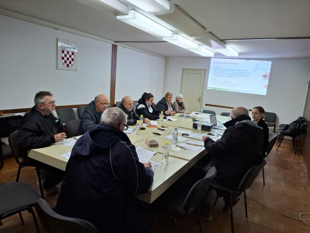 FINANCIJSKE RADIONICE Braniteljske udruge učile o knjigovodstvu u Čakovcu (2)