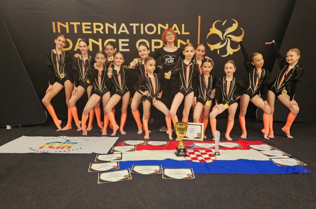 FLIK Šenkovec male plesačice (2) FLIK Šenkovec male plesačice (2)