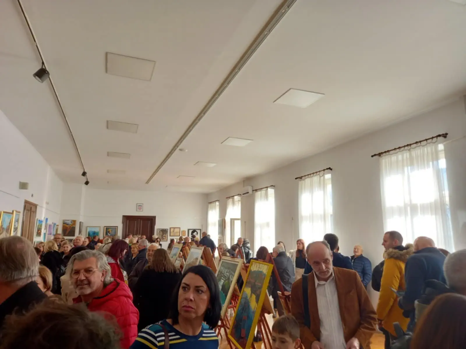 FOTO 40. susret likovnih stvaralaca Nagrađeni međimurski umjetnici na izložbi u Gackom pučkom otvorenom učilištu (30) FOTO 40. susret likovnih stvaralaca Nagrađeni međimurski umjetnici na izložbi u Gackom pučkom otvorenom učilištu (30)