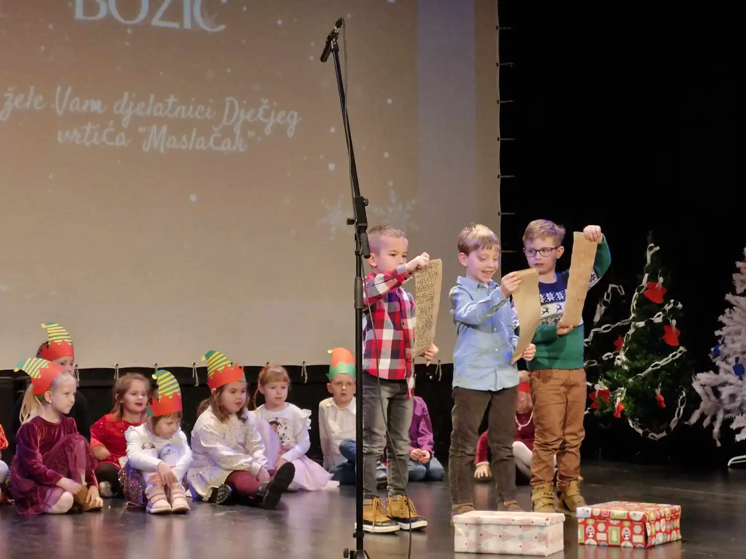 FOTO Blagdansko ozračje u Dječjem vrtiću Maslačak Mursko Središće (11)