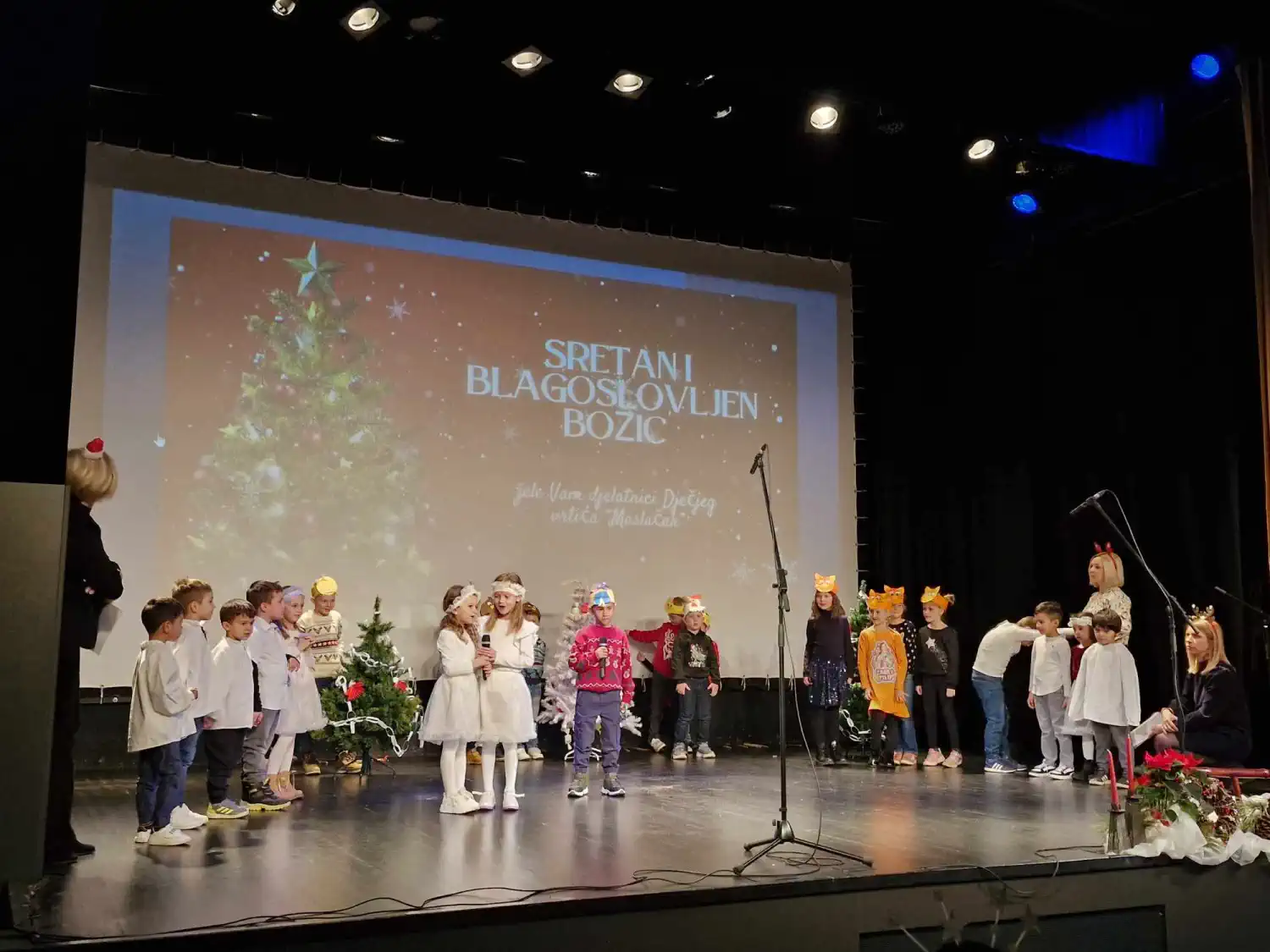 FOTO Blagdansko ozračje u Dječjem vrtiću Maslačak Mursko Središće (13)
