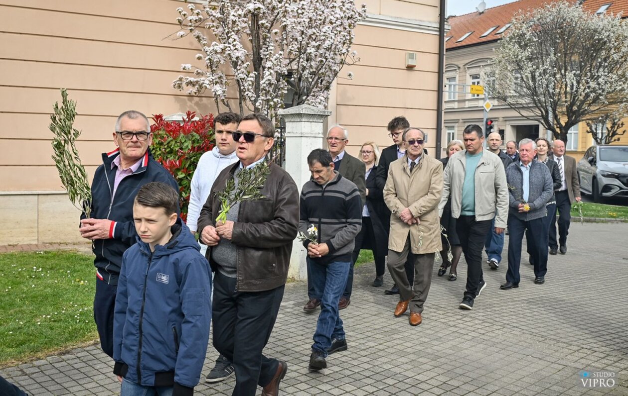 Blagoslov grančica i pjevana Muka Prelog svečano obilježio Cvjetnicu (25)