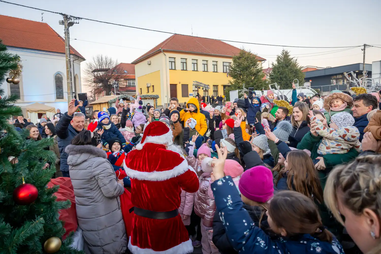 FOTO Bogati blagdanski program u Svetom Martinu na Muri razveselio sve generacije (41)
