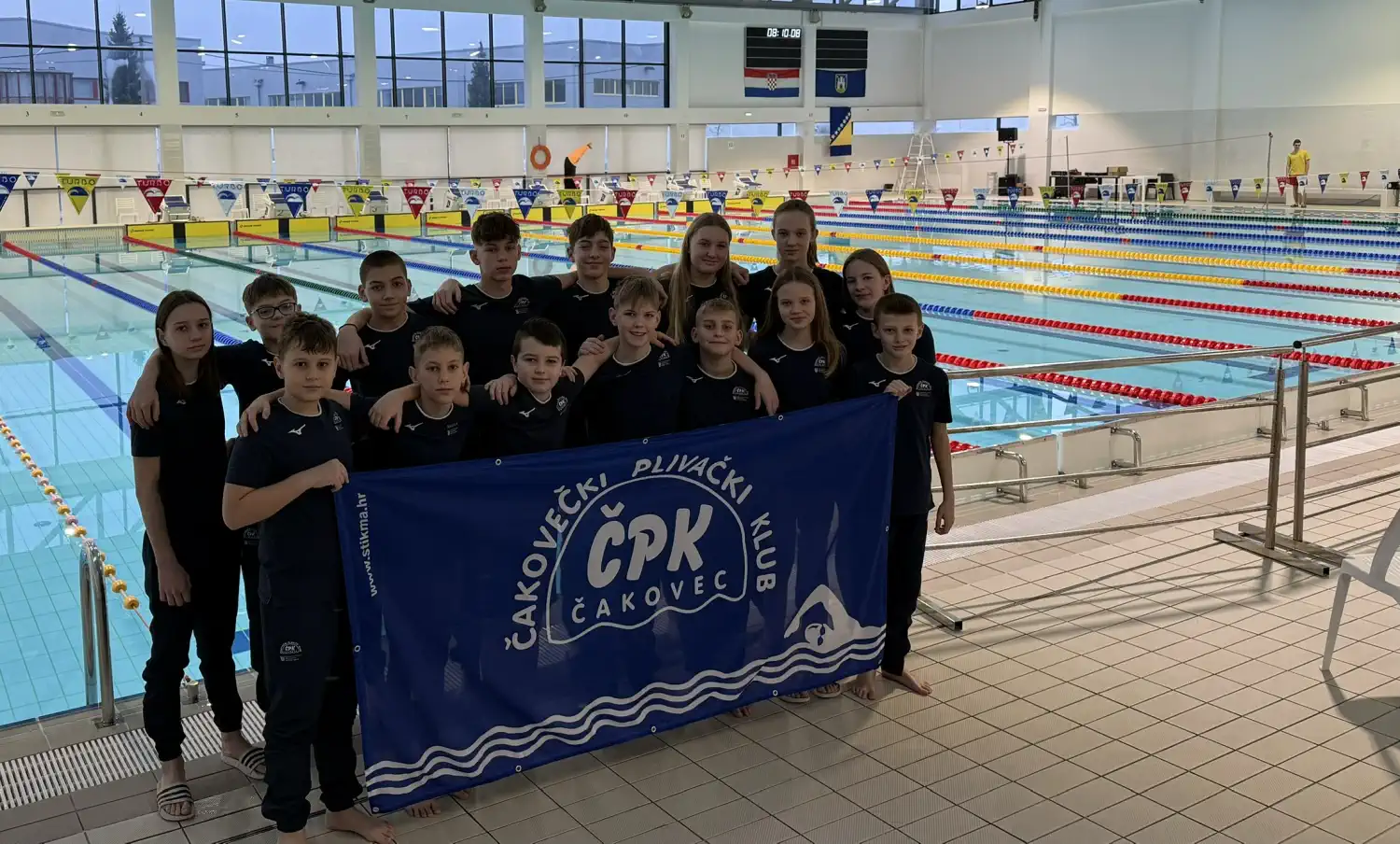 FOTO Članovi ČPK-a zasluženo osvojili šest medalja na plivačkom natjecanju ‘MEDO’ (3) FOTO Članovi ČPK-a zasluženo osvojili šest medalja na plivačkom natjecanju ‘MEDO’ (3)