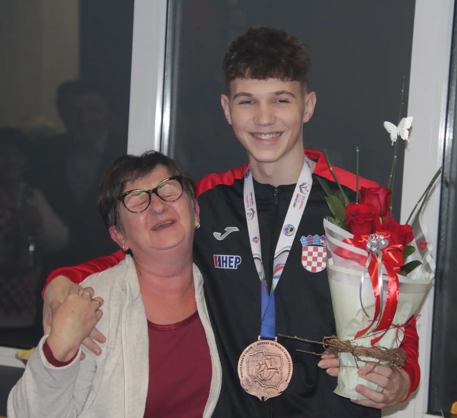 FOTO Europska bronca stigla kući Petar Slukić svečano dočekan u Maloj Subotici (6) FOTO Europska bronca stigla kući Petar Slukić svečano dočekan u Maloj Subotici (6)