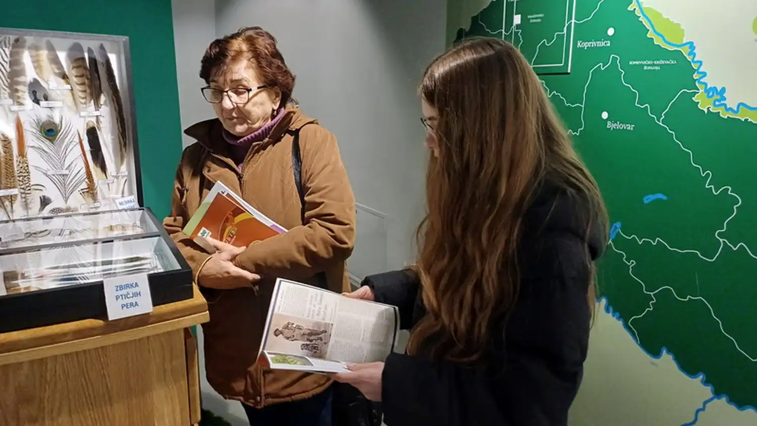 FOTO FOTO Umjetnost, znanost i priroda Križovec još jednom zablistao u Noći muzeja 2025 (3) FOTO FOTO Umjetnost, znanost i priroda Križovec još jednom zablistao u Noći muzeja 2025 (3)