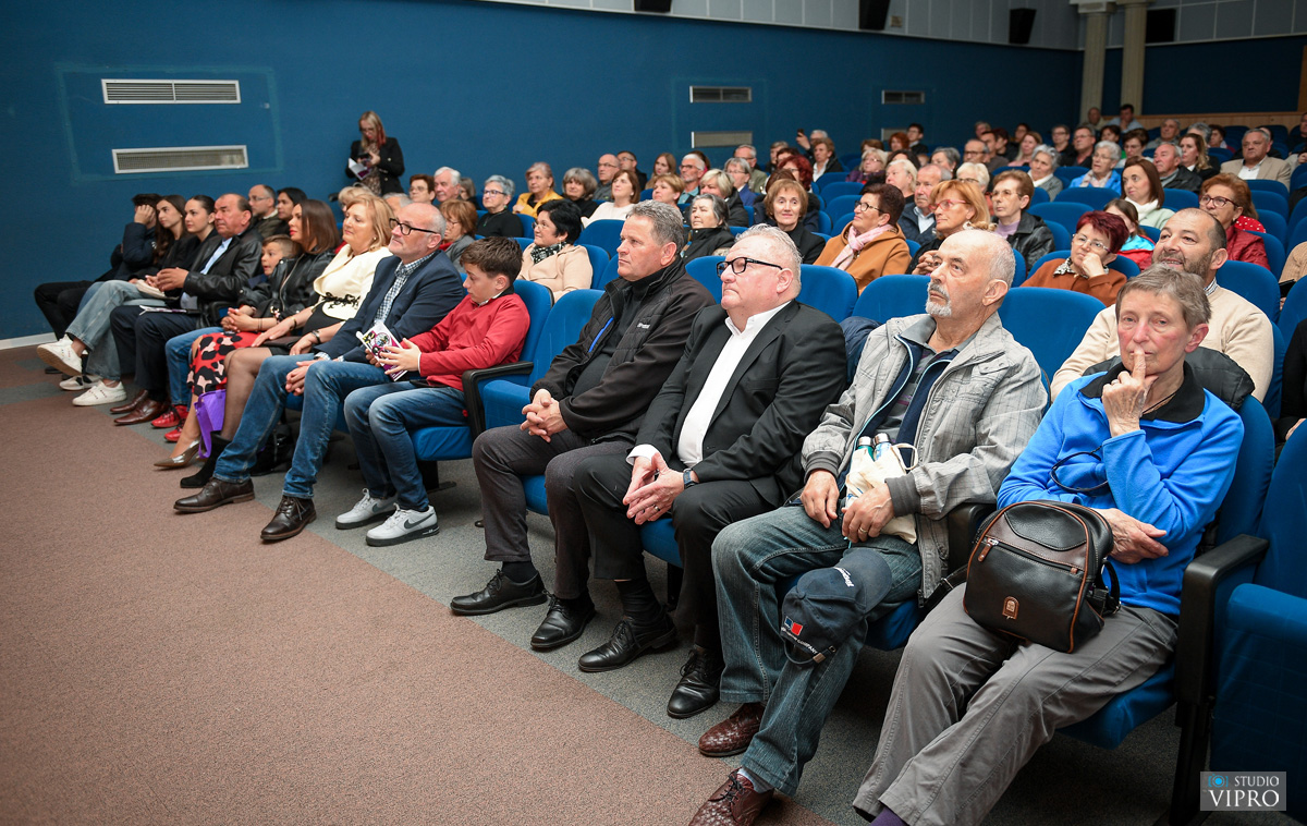 FOTO Humanitarni koncert u Prelogu Mladi glazbenici u akciji za pomoć potrebitima (5)