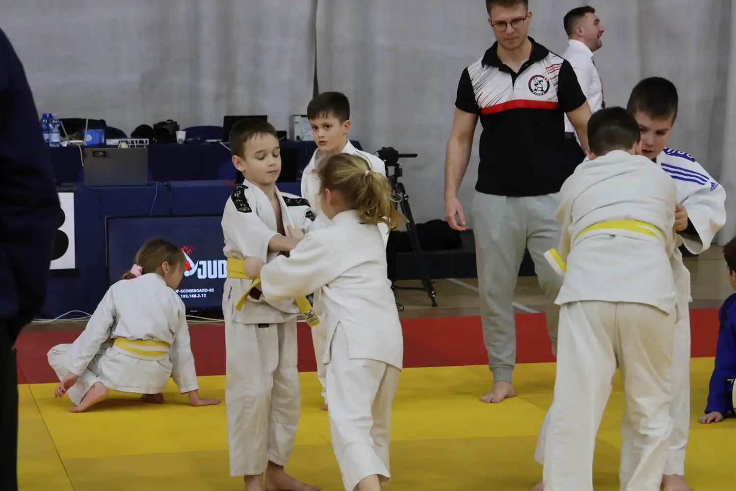 FOTO Međunarodni judo turnir u Nedelišću Borci iz 10 zemalja pokazali sjajne vještine (14) FOTO Međunarodni judo turnir u Nedelišću Borci iz 10 zemalja pokazali sjajne vještine (14)