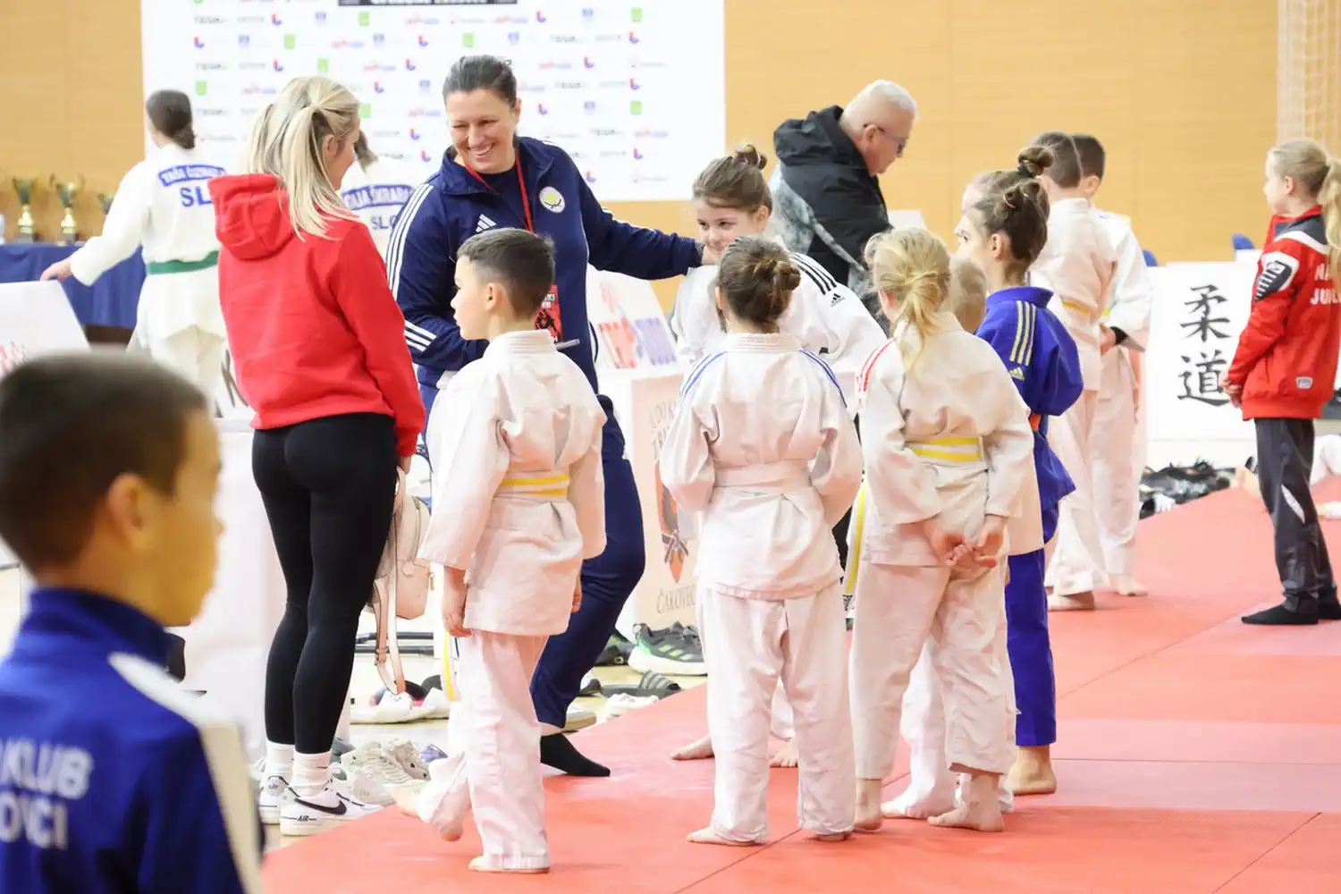 FOTO Međunarodni judo turnir u Nedelišću Borci iz 10 zemalja pokazali sjajne vještine (19) FOTO Međunarodni judo turnir u Nedelišću Borci iz 10 zemalja pokazali sjajne vještine (19)