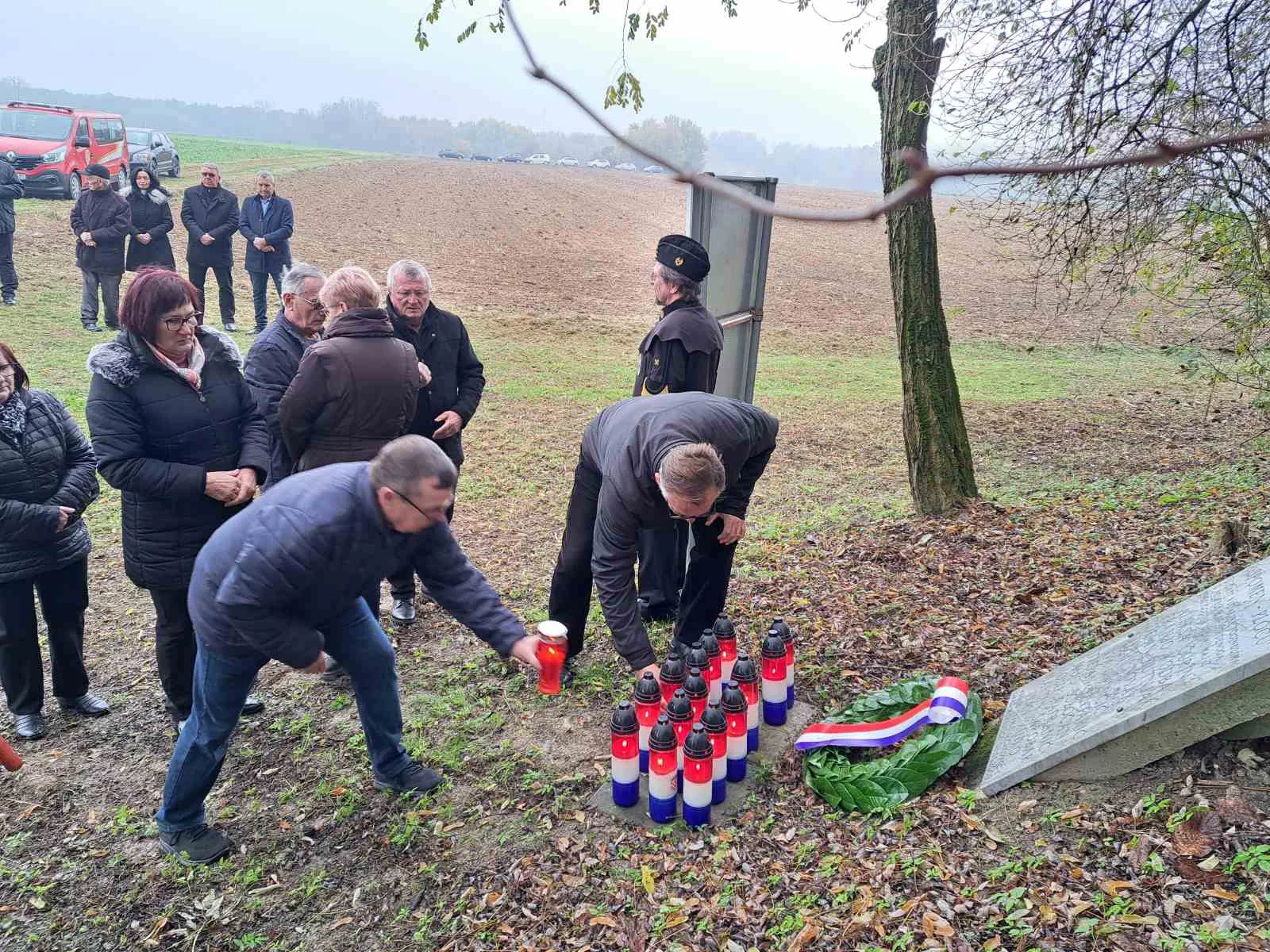 FOTO Obilježena 63. obljetnica rudarske nesreće u jami „Maj 3“ u Murskom Središću (16) FOTO Obilježena 63. obljetnica rudarske nesreće u jami „Maj 3“ u Murskom Središću (16)