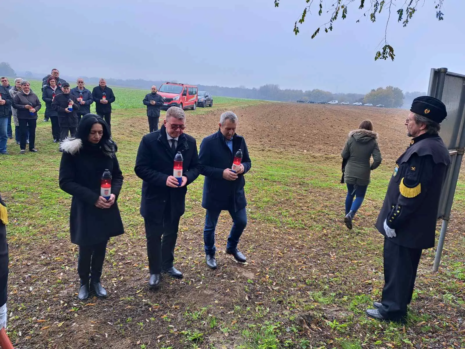 FOTO Obilježena 63. obljetnica rudarske nesreće u jami „Maj 3“ u Murskom Središću (26) FOTO Obilježena 63. obljetnica rudarske nesreće u jami „Maj 3“ u Murskom Središću (26)