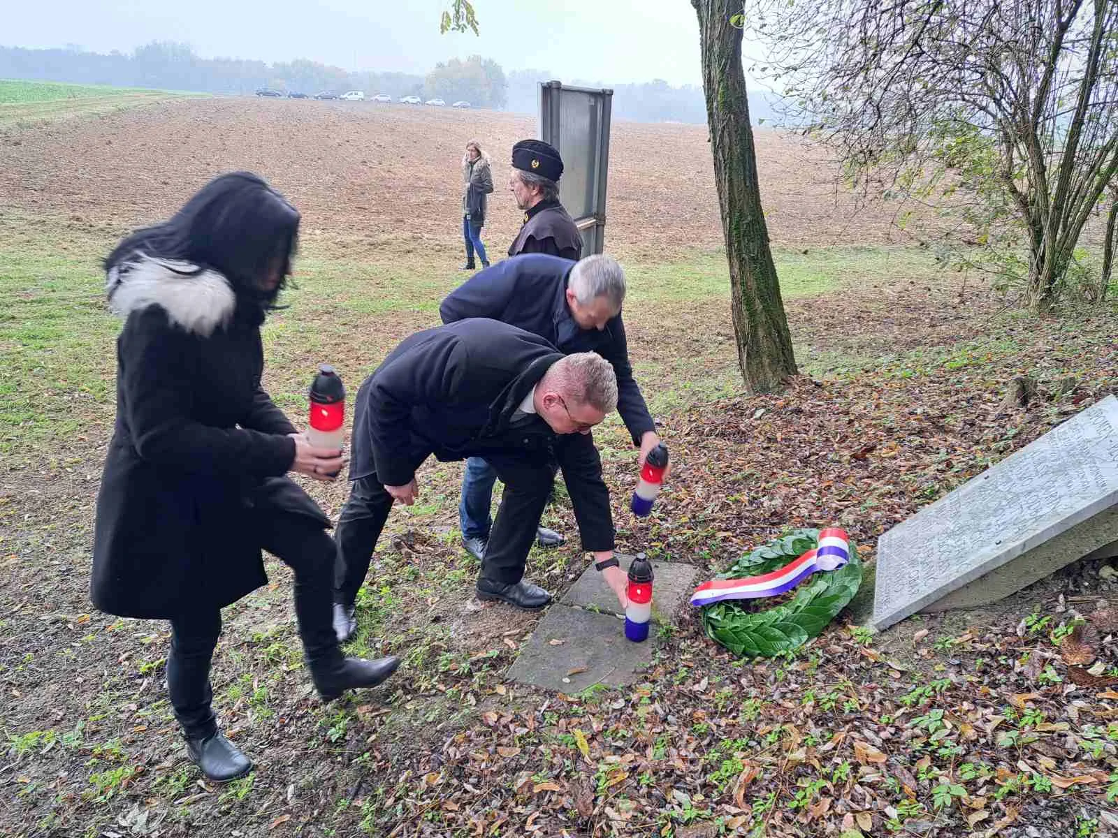 FOTO Obilježena 63. obljetnica rudarske nesreće u jami „Maj 3“ u Murskom Središću (8) FOTO Obilježena 63. obljetnica rudarske nesreće u jami „Maj 3“ u Murskom Središću (8)