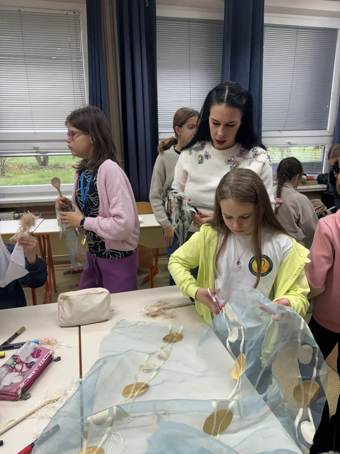 FOTO Održana scenska radionica Dječja prava kroz umjetnost u III. osnovnoj školi Čakovec (11) FOTO Održana scenska radionica Dječja prava kroz umjetnost u III. osnovnoj školi Čakovec (11)