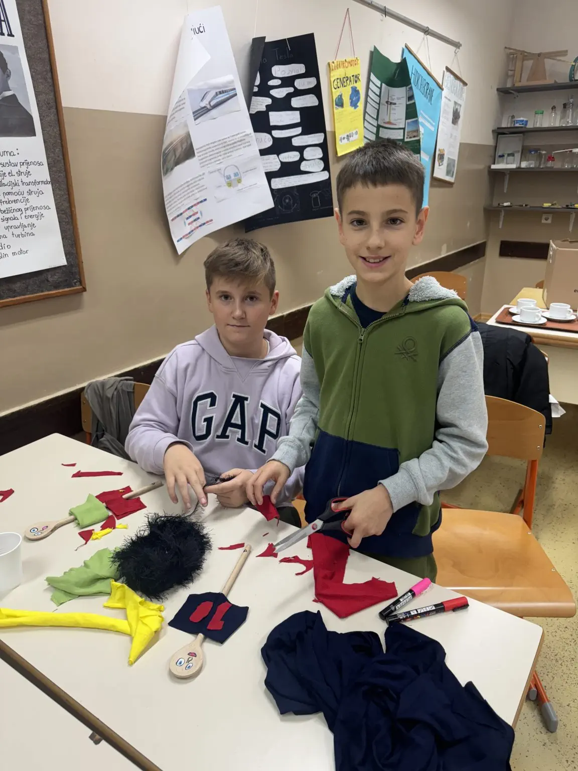 FOTO Održana scenska radionica Dječja prava kroz umjetnost u III. osnovnoj školi Čakovec (13) FOTO Održana scenska radionica Dječja prava kroz umjetnost u III. osnovnoj školi Čakovec (13)