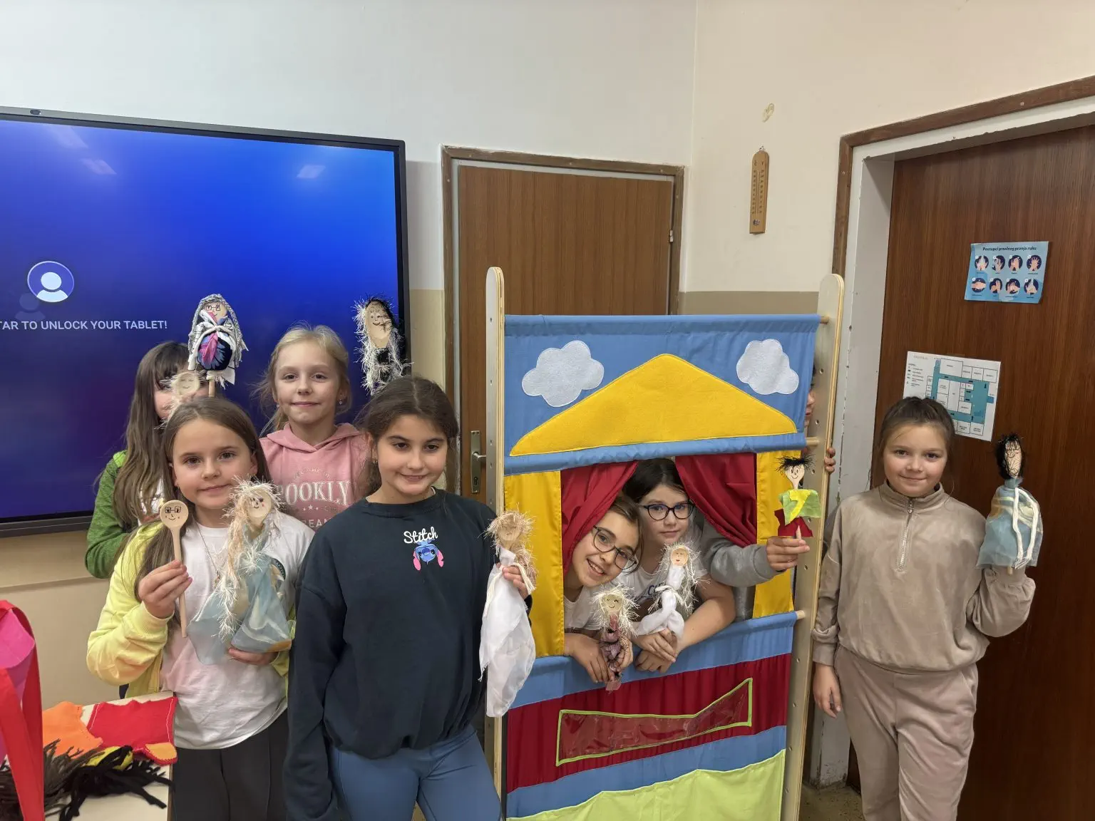 FOTO Održana scenska radionica Dječja prava kroz umjetnost u III. osnovnoj školi Čakovec (8) FOTO Održana scenska radionica Dječja prava kroz umjetnost u III. osnovnoj školi Čakovec (8)