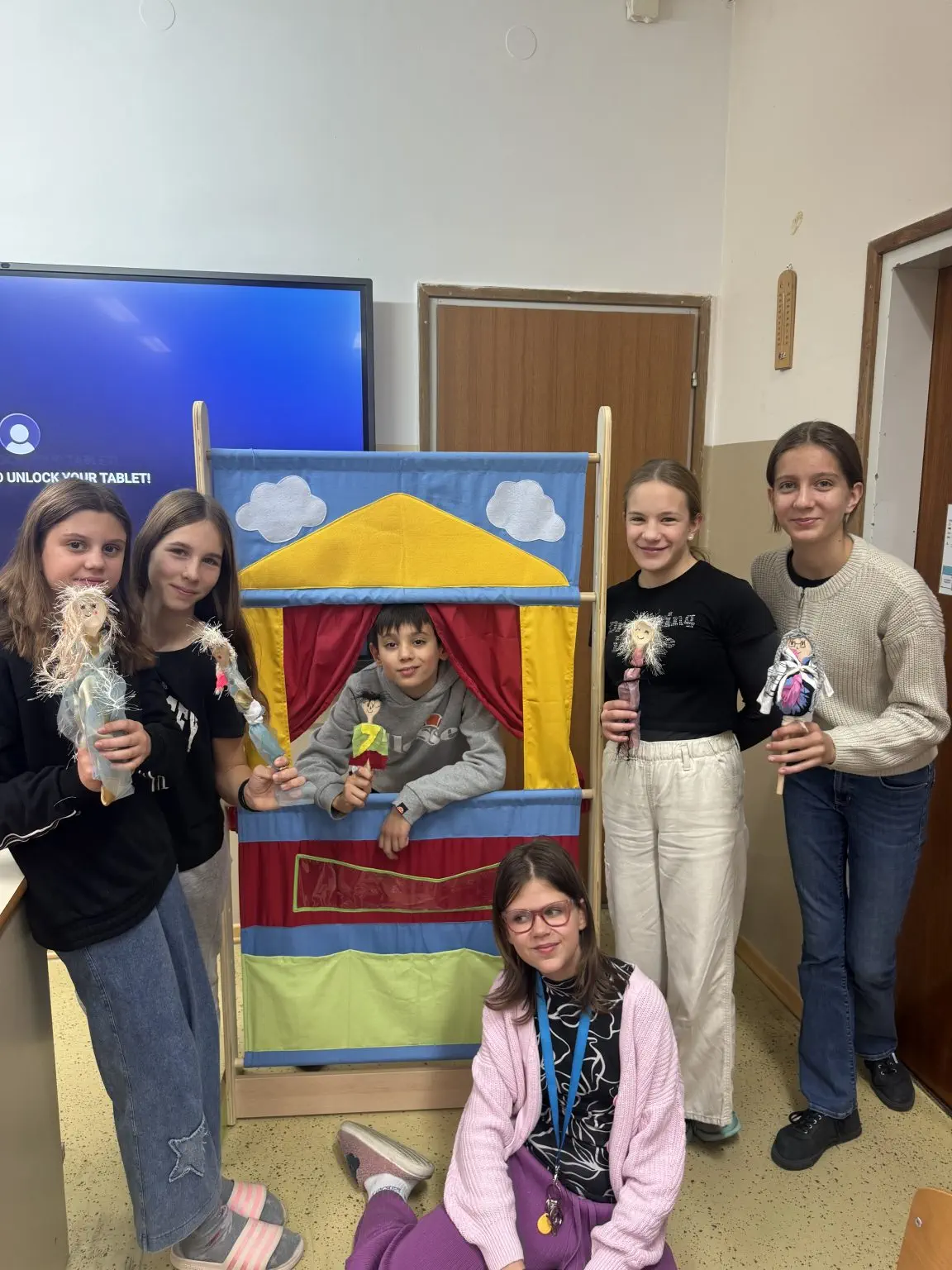 FOTO Održana scenska radionica Dječja prava kroz umjetnost u III. osnovnoj školi Čakovec (9) FOTO Održana scenska radionica Dječja prava kroz umjetnost u III. osnovnoj školi Čakovec (9)