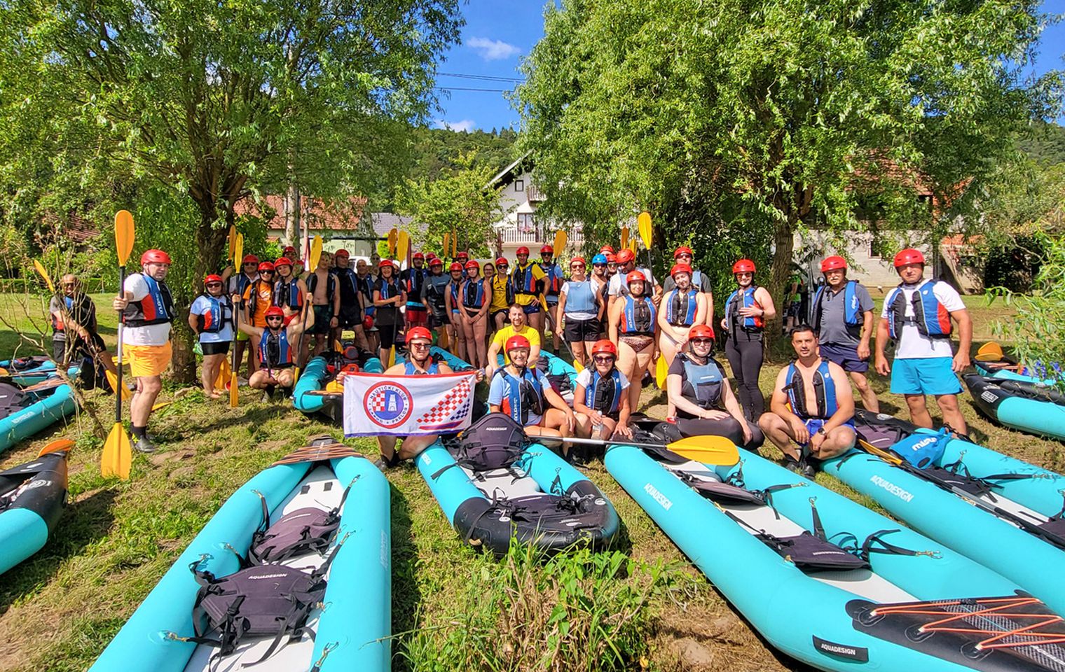 FOTO Raftingom na Kupi članovi Labuda započeli pripreme za Lov na labuđe pero (10)