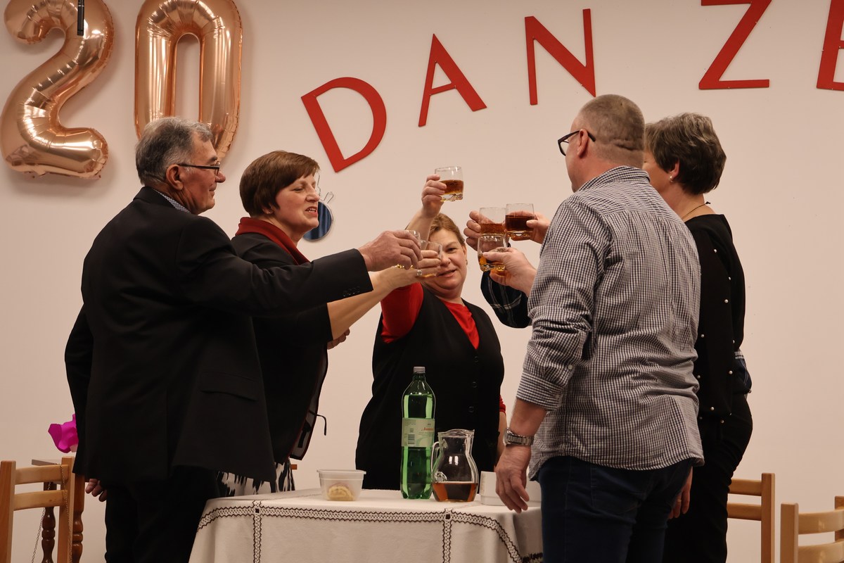 FOTO Slavljeničko druženje u Sivici Udruga žena obilježila dva desetljeća rada (20)