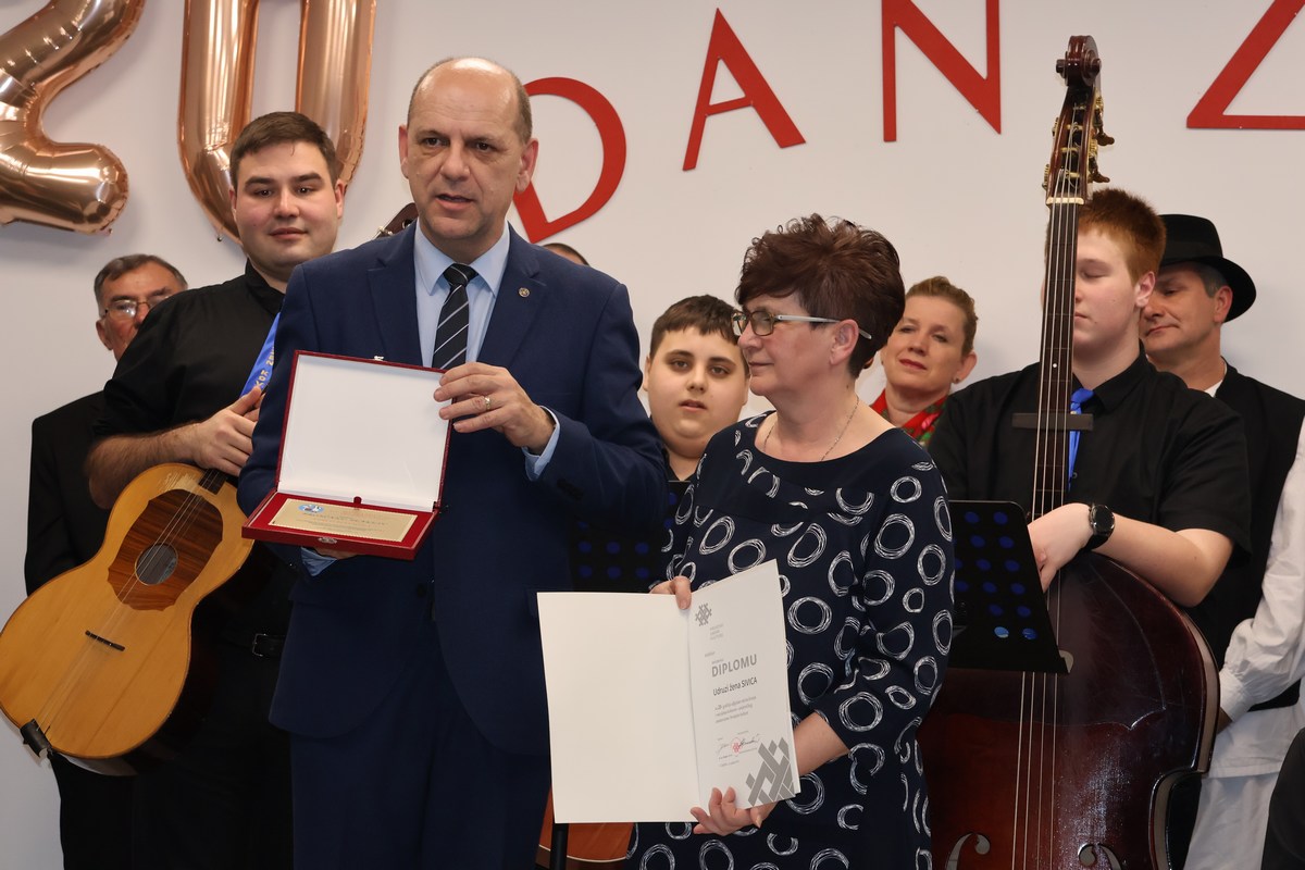 FOTO Slavljeničko druženje u Sivici Udruga žena obilježila dva desetljeća rada (28)