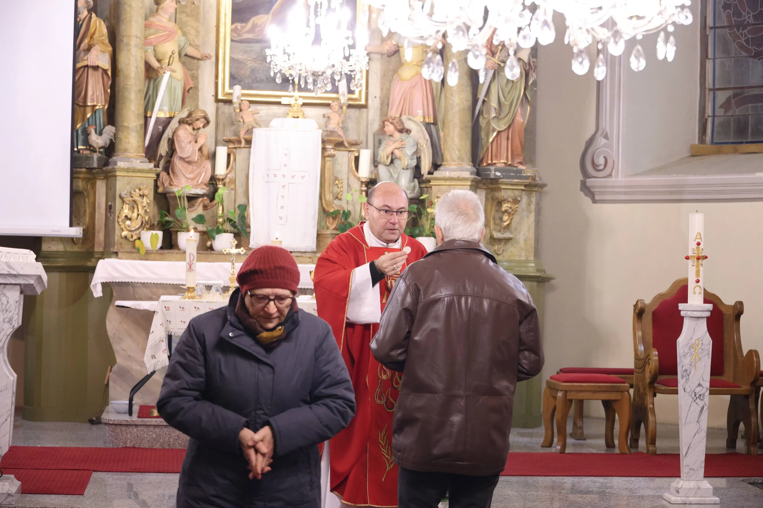 FOTO U Donjem Kraljevcu obilježena proslava sv. Cecilije, zaštitnice pjevača 2024 (11) FOTO U Donjem Kraljevcu obilježena proslava sv. Cecilije, zaštitnice pjevača 2024 (11)