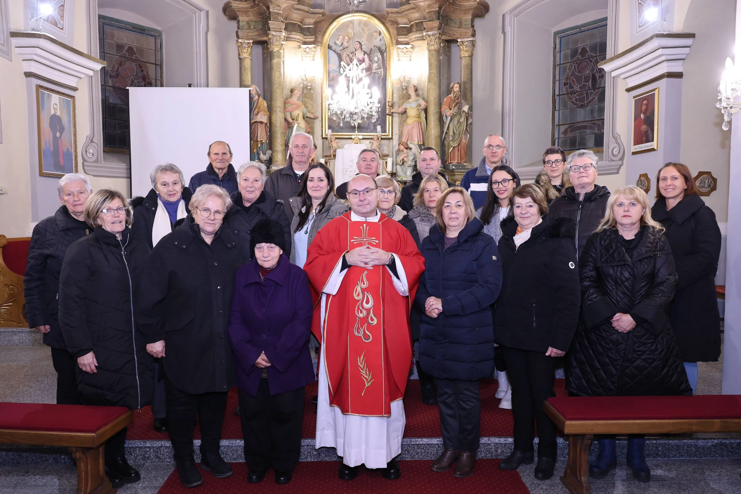FOTO U Donjem Kraljevcu obilježena proslava sv. Cecilije, zaštitnice pjevača 2024 (3) FOTO U Donjem Kraljevcu obilježena proslava sv. Cecilije, zaštitnice pjevača 2024 (3)