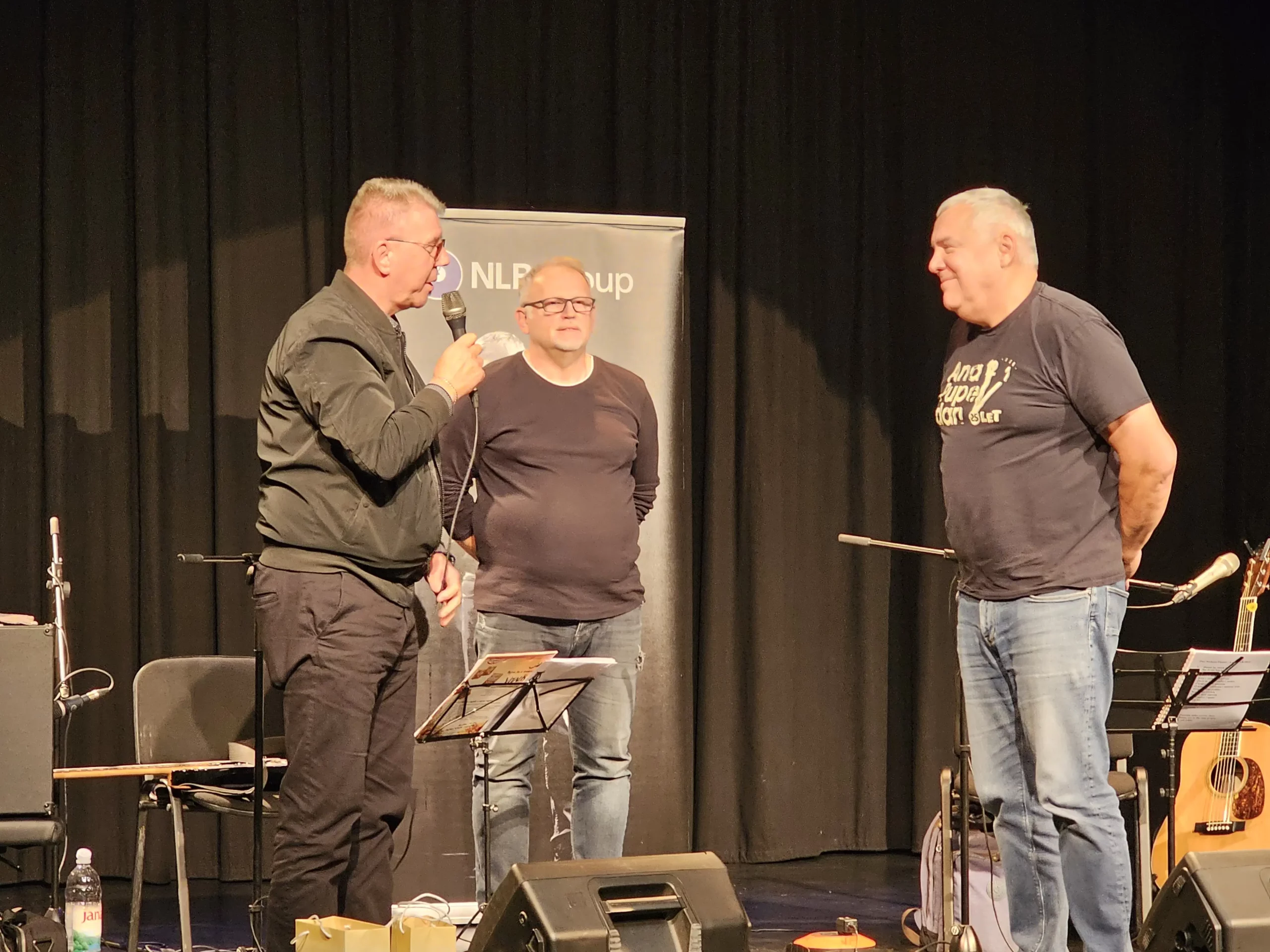 FOTO Zoran Predin u CZK Rudar Emotivni koncert s hitovima i šarmantnim humorom (22)