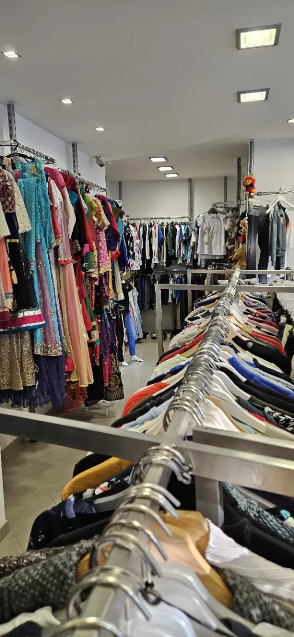 Fashion outlet (11) Fashion outlet (11)