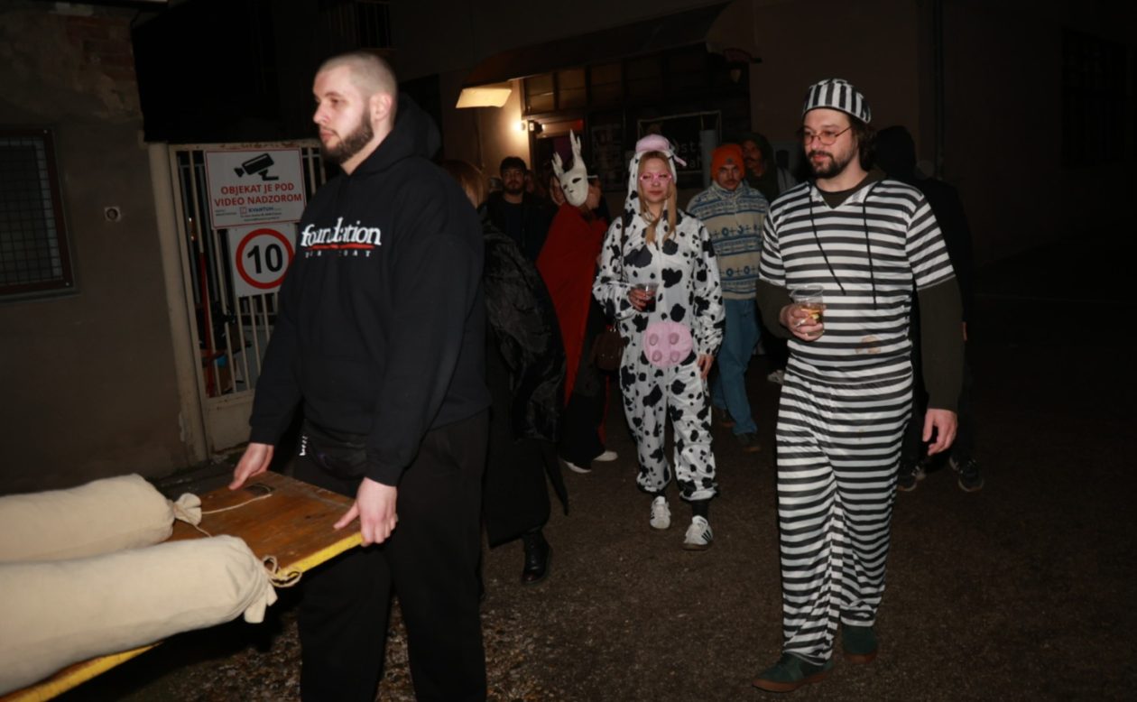 Fašnik Prostor (5) Fašnik Prostor (5)