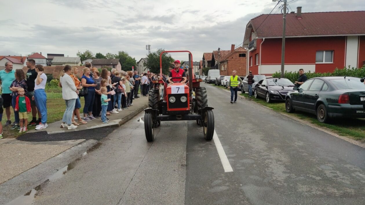 Festival krumpira, povorka starih strojeva (4)