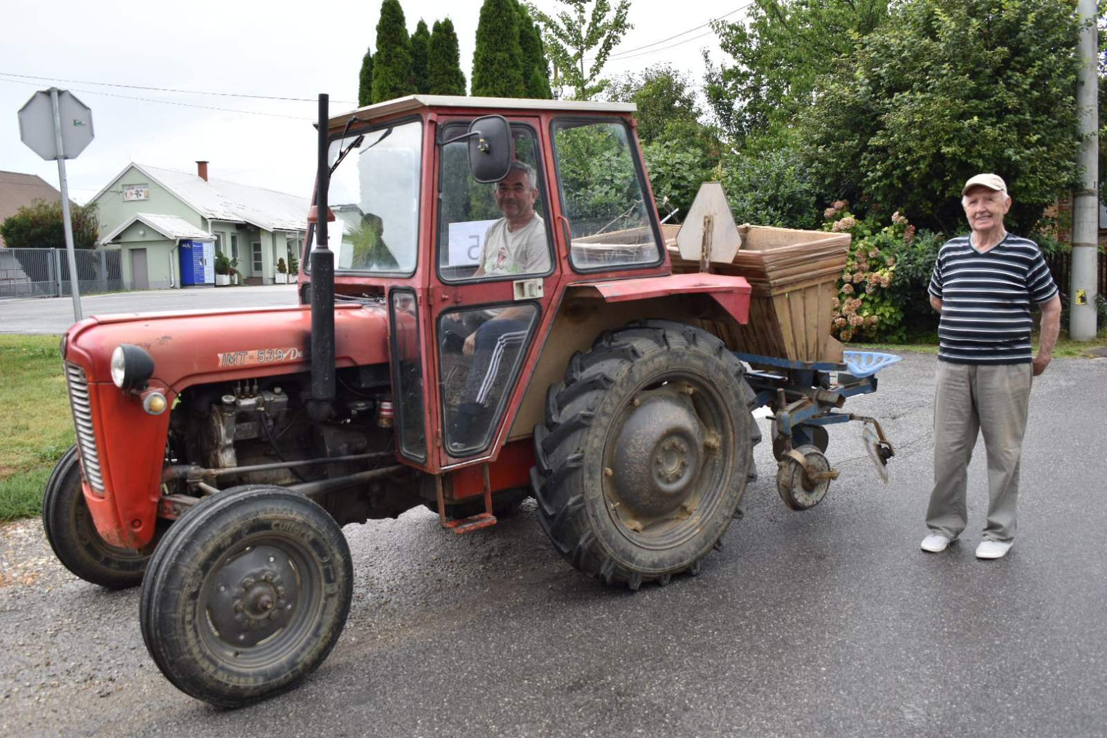 Festival krumpira, povorka strojeva i starih alata (12) Festival krumpira, povorka strojeva i starih alata (12)