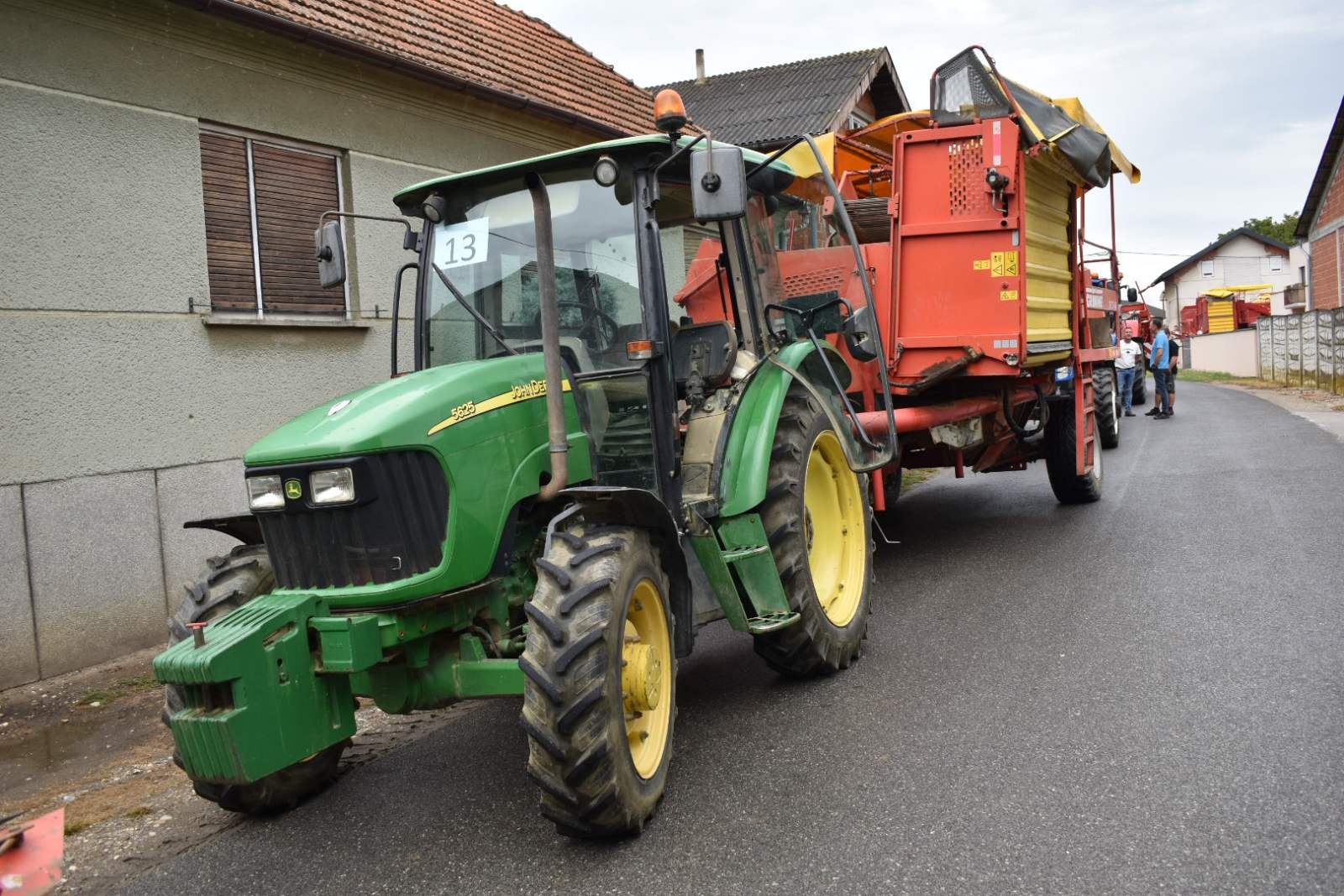 Festival krumpira, povorka strojeva i starih alata (19) Festival krumpira, povorka strojeva i starih alata (19)