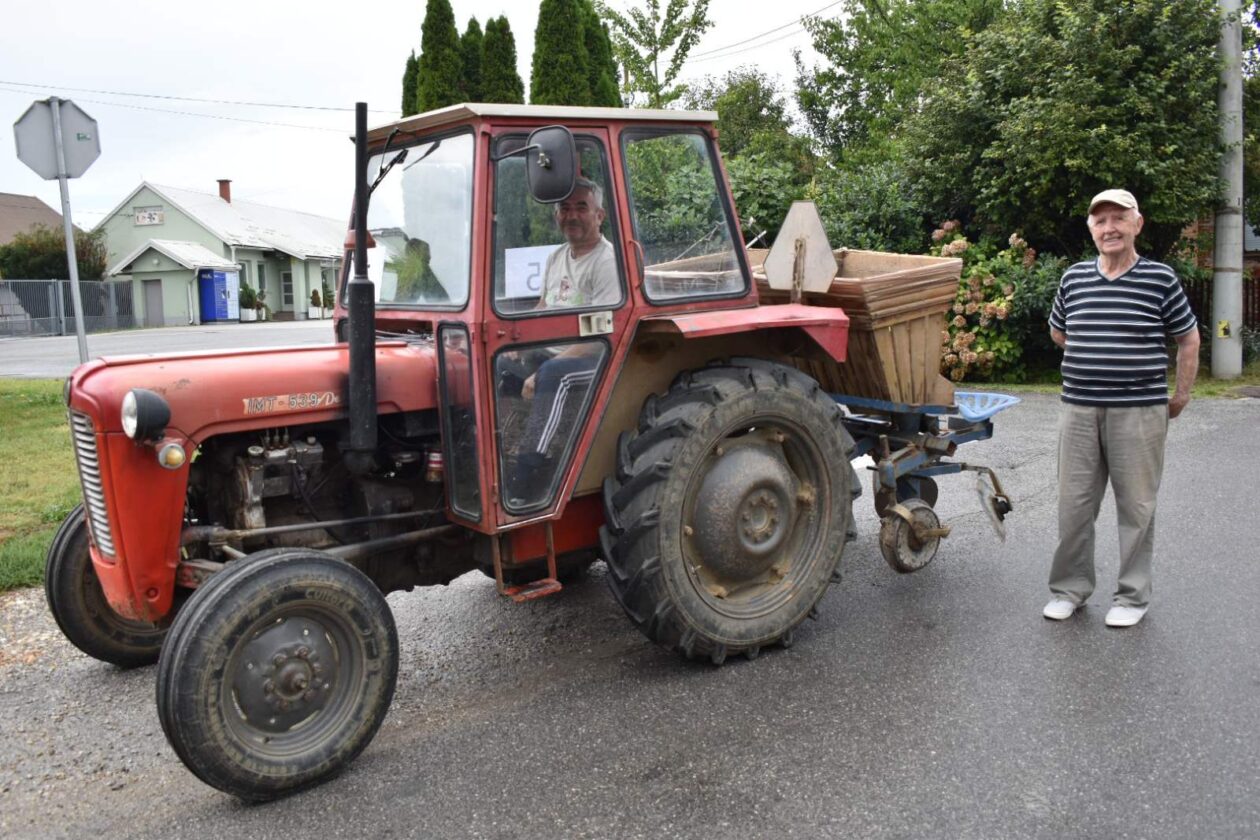 Festival krumpira, povorka strojeva i starih alata (8)