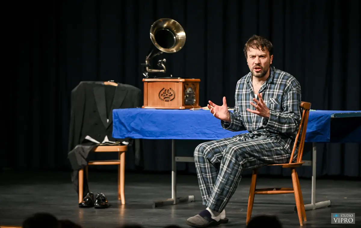 Filip Sertić, dom kulture, predstava (3) Filip Sertić, dom kulture, predstava (3)