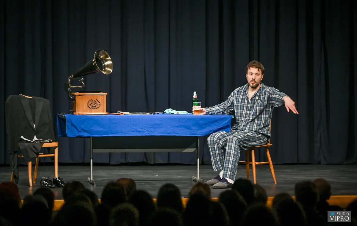 Filip Sertić, dom kulture, predstava (4) Filip Sertić, dom kulture, predstava (4)