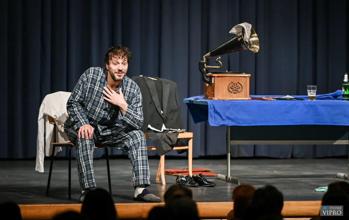 Filip Sertić, dom kulture, predstava (5) Filip Sertić, dom kulture, predstava (5)