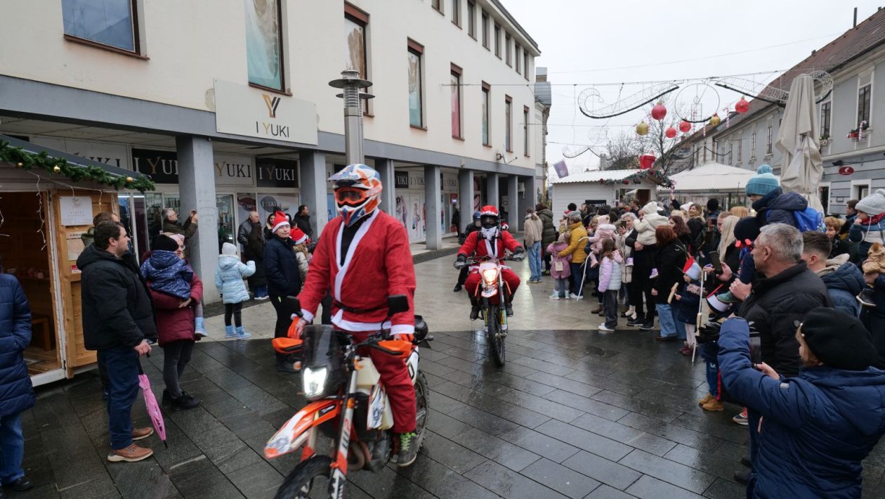 Foto mrazovi 2025 franjevački trg (1)