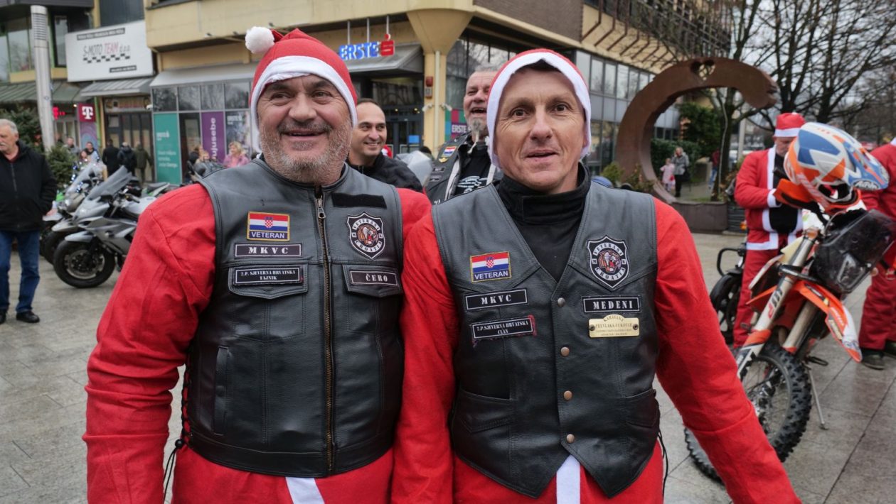 Foto mrazovi 2025 franjevački trg (27) motomrazovi